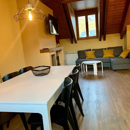 Bpirineos-basibe Apartment *